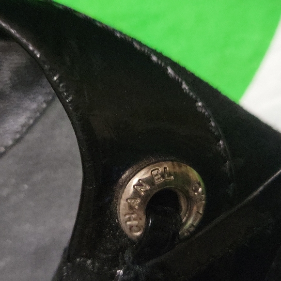 SOOOOOOOOLDChanel authentic shoes - Picture 5 of 12